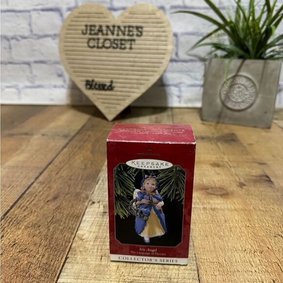 Hallmark Keepsake Collector's Series 1998 Christmas Iris Angel Ornament - Picture 10 of 11